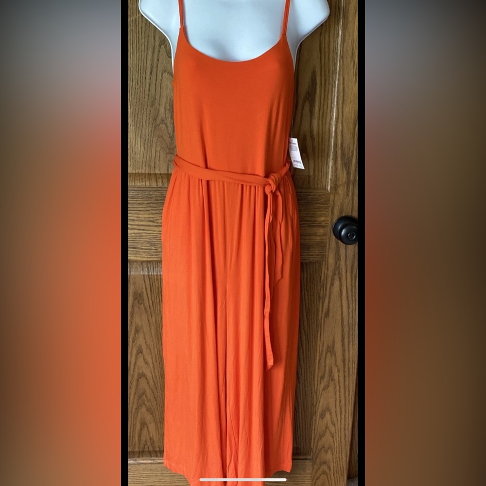 NWT Women’s Jersey Cami Cropped Jumper. Orange. Size Small. Adj Straps. Pockets